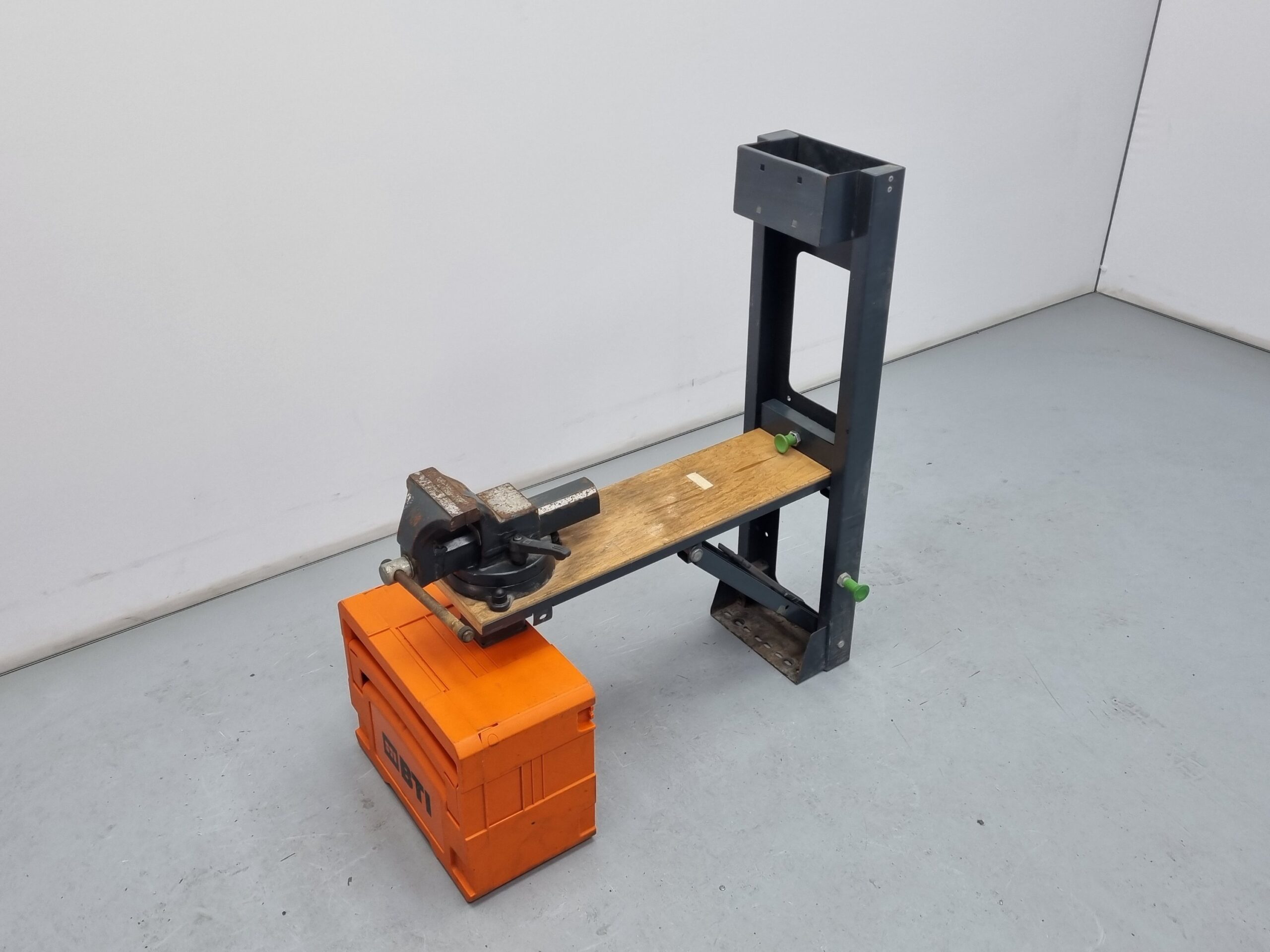 BS-0078 Bott opklapbaar bankschroef systeem (Zwart) - Afbeelding 2