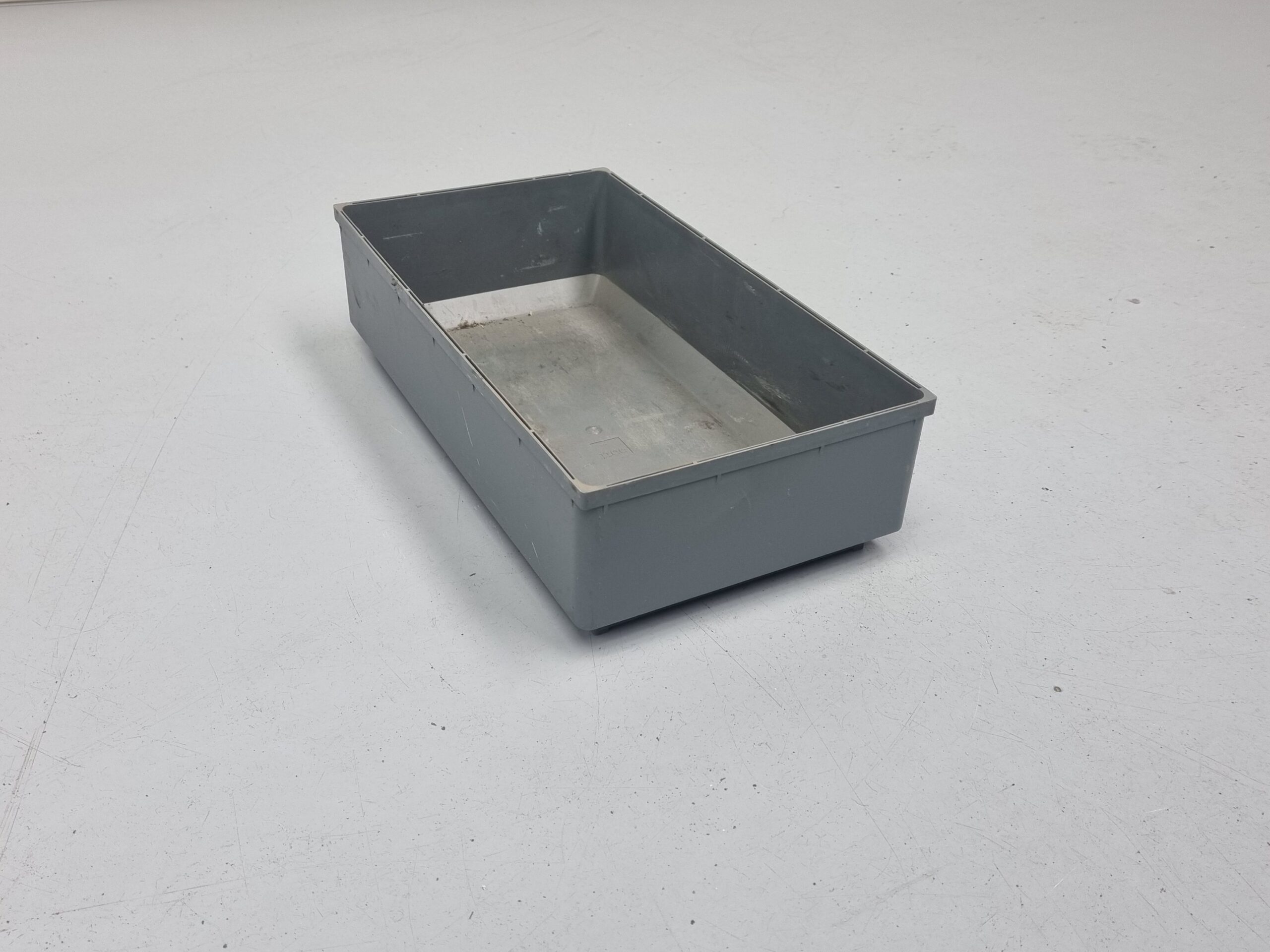 BIB-01 Bott inzetbak t.b.v. lade of koffer gebruikt (27,5x15x7,5)