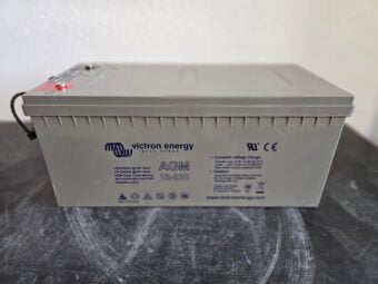Victron AGM accu 12/220 AH