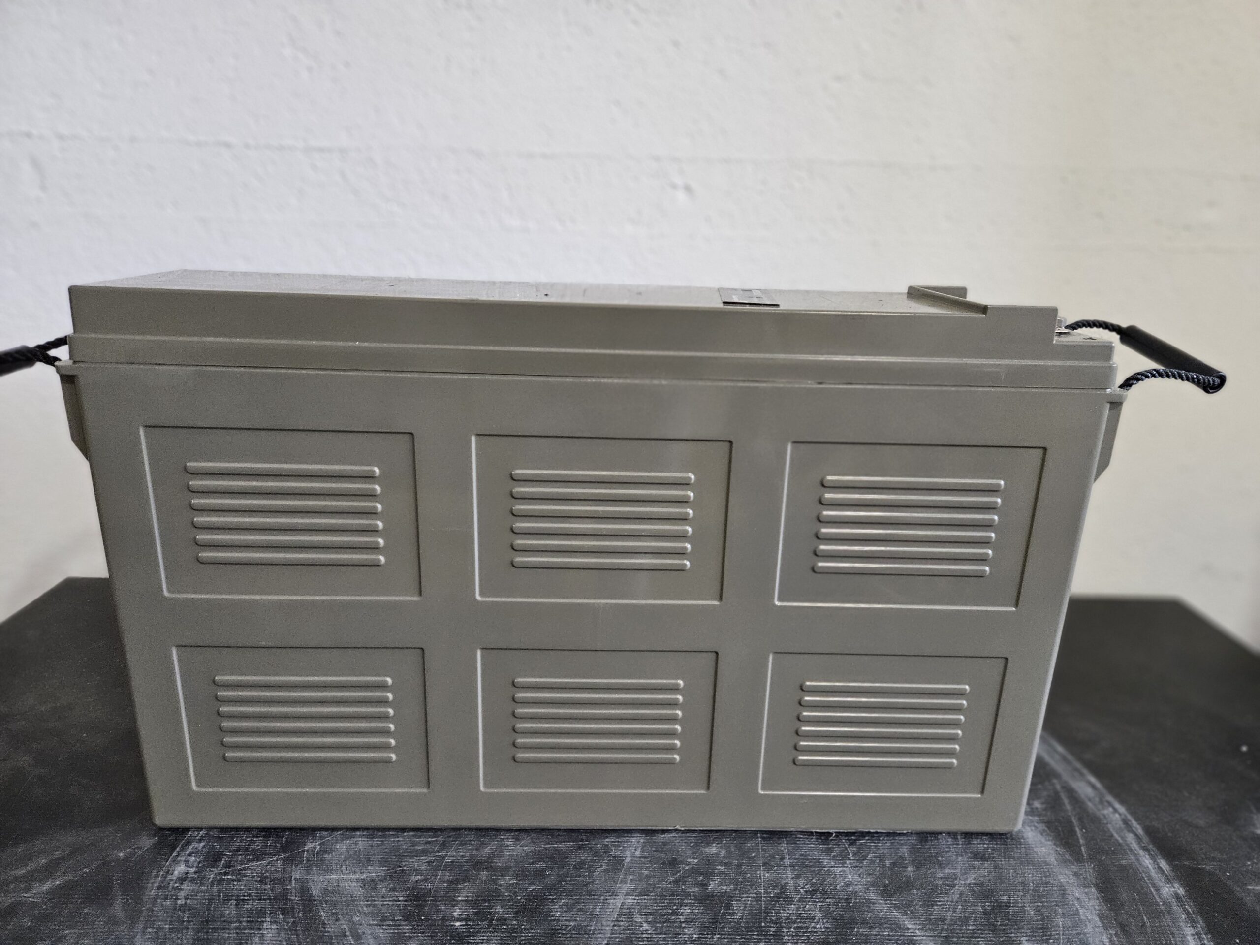 Victron AGM accu 12/200 AH