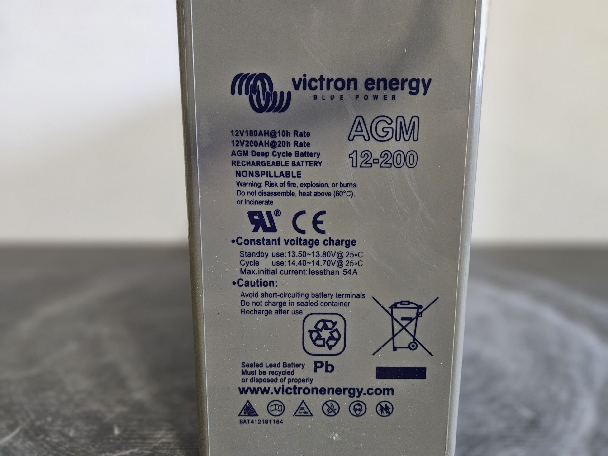 Victron AGM accu 12/200 AH - Afbeelding 3